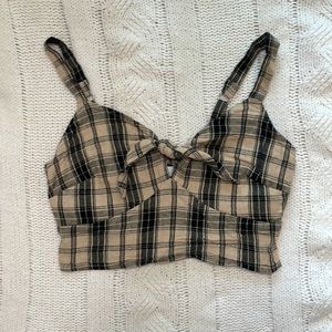 Hollister cropped tank top 🤎🖤